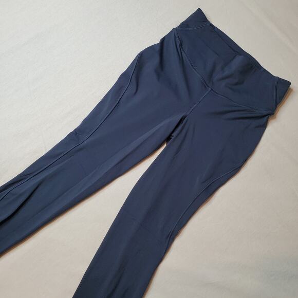 Lululemon Women's Size 6 Base Pace High-Rise Tight Blue W5DQFS - Picture 1 of 7